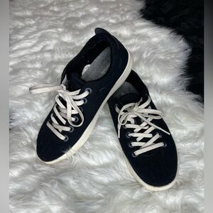 Men’s Allbirds Wool Pipers Sneakers in Black with White Laces Size 11